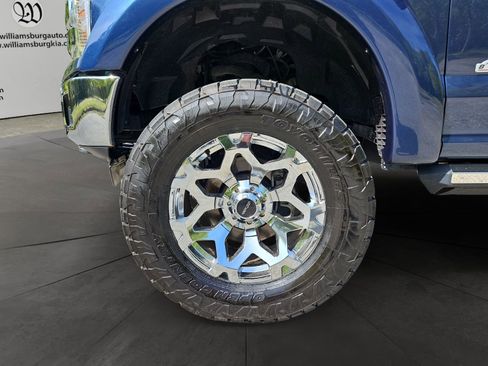 Used 2020 Ford F150 Lariat w/ Equipment Group 502A Luxury image 14