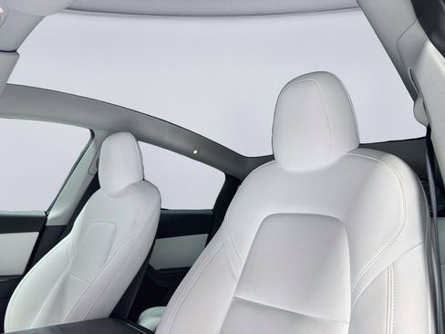 Used 2022 Tesla Model Y Performance image 24