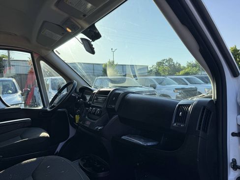 Used 2016 RAM ProMaster 2500 FWD image 10