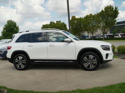 Certified 2026 Mercedes-Benz GLB 250 4MATIC image 9