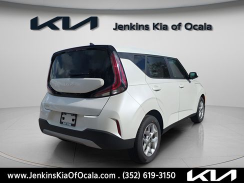 New 2025 Kia Soul LX image 4