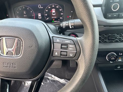 Used 2023 Honda Accord LX image 25