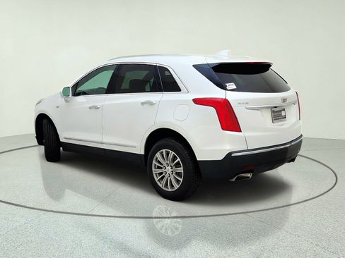 Used 2017 Cadillac XT5 Luxury w/ Driver Awareness Package FWD image 12