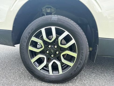 Used 2024 Ford Maverick Lariat FWD image 10