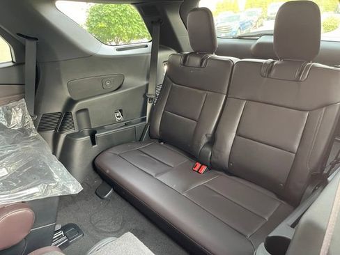 New 2026 Ford Explorer Platinum w/ LUX Leather Package AWD/4WD image 18