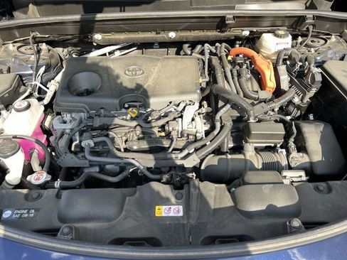 Used 2022 Toyota Venza XLE AWD/4WD image 30