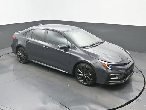 Used 2026 Toyota Corolla SE w/ SE Package FWD image 26