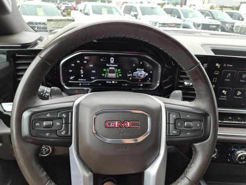 Used 2024 GMC Sierra 1500 SLT AWD/4WD image 20