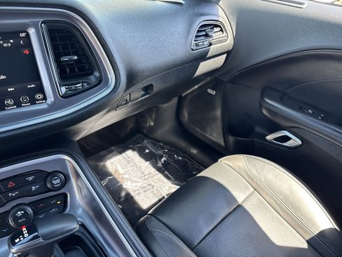 Used 2019 Dodge Challenger SXT w/ Plus Package RWD image 15
