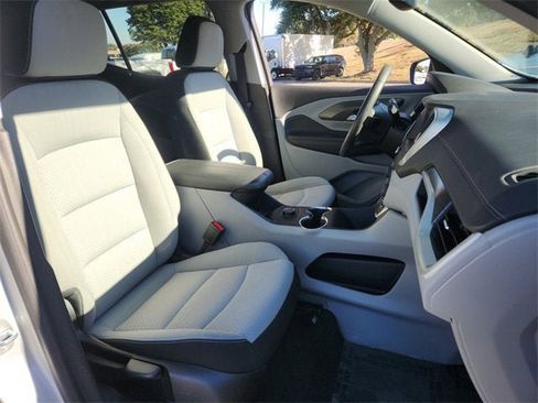 Used 2022 GMC Terrain SLE image 16