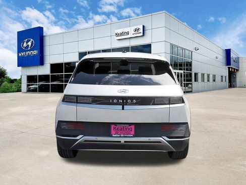 Certified 2024 Hyundai Ioniq 5 SEL RWD image 6