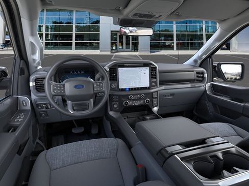 Used 2025 Ford F150 XLT w/ Equipment Group 303A High AWD/4WD image 9