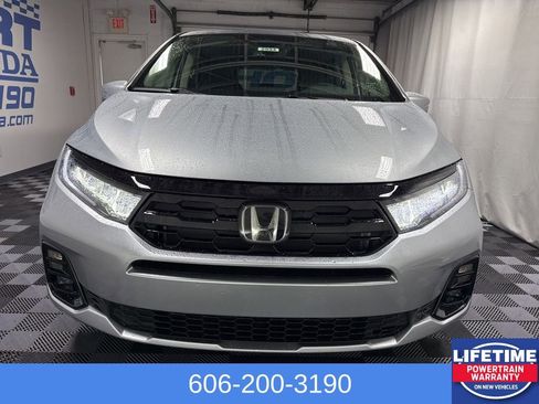 New 2026 Honda Odyssey Elite image 2