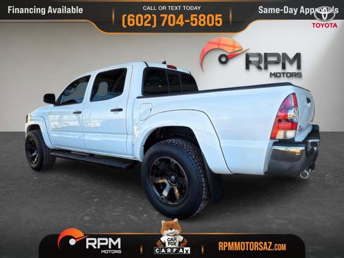 Used 2015 Toyota Tacoma PreRunner w/ SR5 Package image 4