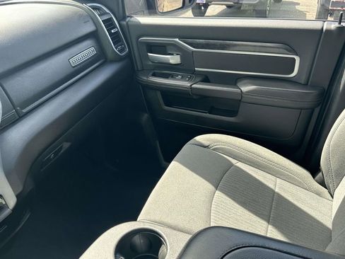 Used 2024 RAM 2500 Big Horn AWD/4WD image 34