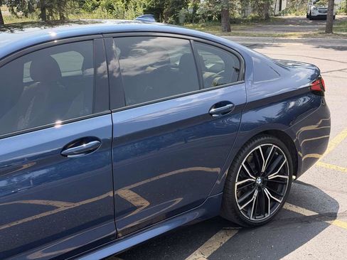 Used 2021 BMW 530i xDrive w/ M Sport Package AWD/4WD image 9