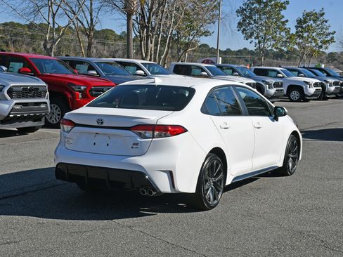 Certified 2025 Toyota Corolla SE image 4
