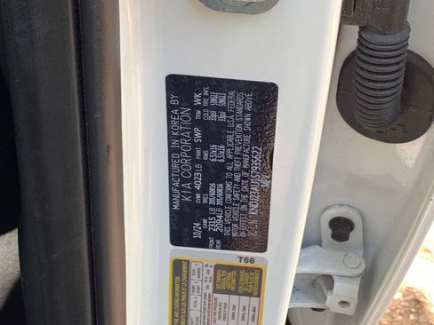 Used 2025 Kia Soul LX w/ LX Technology Package image 10