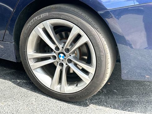 Used 2018 BMW 330i Sedan RWD image 4