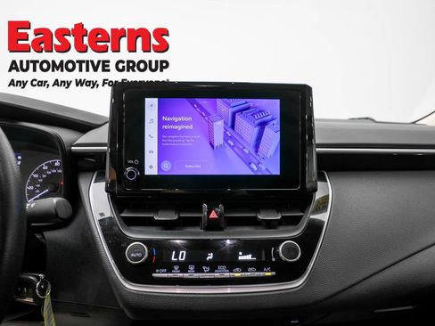 Used 2023 Toyota Corolla LE FWD image 11