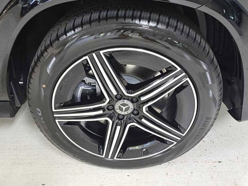 New 2026 Mercedes-Benz GLE 450 4MATIC image 9