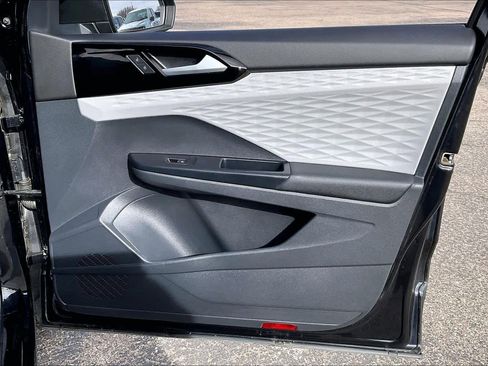 Used 2023 Volkswagen Taos S w/ IQ Drive S Package image 20