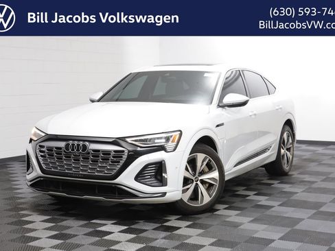 Used 2024 Audi Q8 e-tron Premium Plus w/ Premium Plus Package image 1