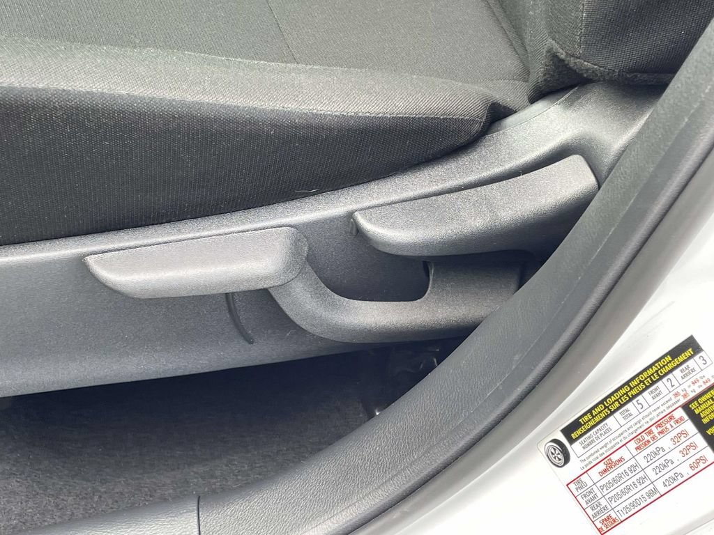 Used 2024 Nissan Kicks S FWD image 7