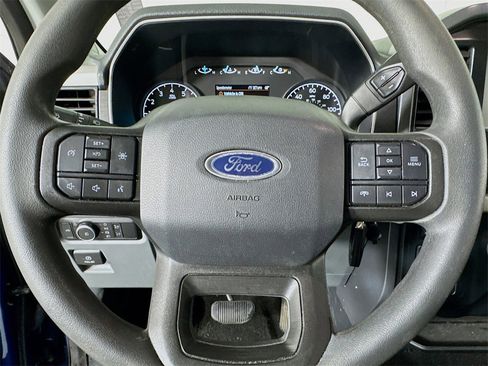 Used 2022 Ford F150 XLT image 35