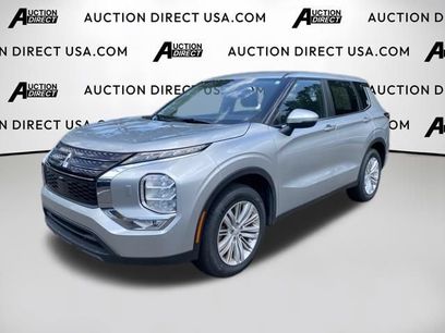 Used 2024 Mitsubishi Outlander ES