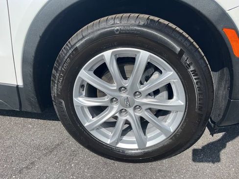 Certified 2022 Cadillac XT4 Luxury w/ Cold Weather Package image 38