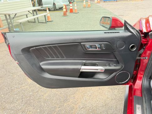 Used 2015 Ford Mustang Premium RWD image 16