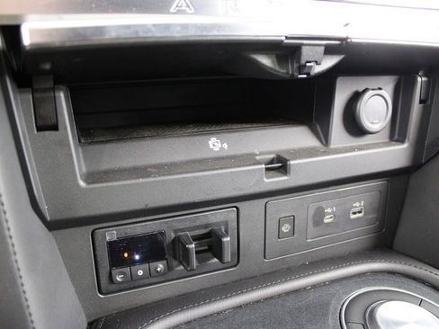 Used 2023 Nissan Armada SL w/ Midnight Edition Package image 23