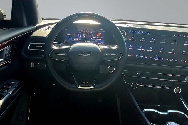 Used 2025 Chevrolet Traverse RS w/ LPO, Floor Liner Package FWD image 8