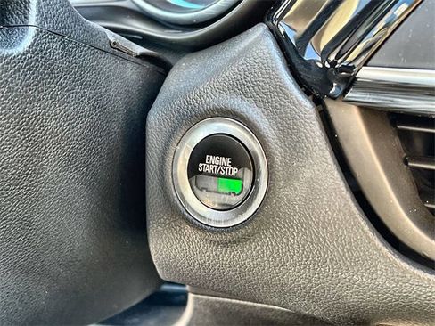 Used 2017 Buick Envision Essence image 16