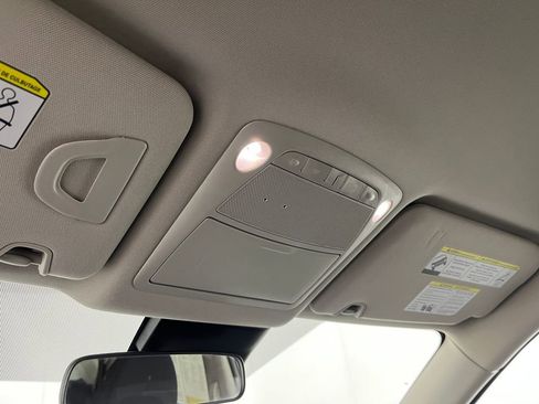 Used 2020 Nissan Rogue SV image 26