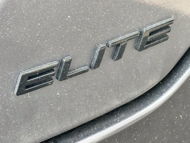 Used 2023 Honda Pilot Elite image 4