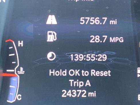 Used 2025 Jeep Compass Trailhawk image 39