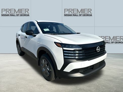 New 2026 Nissan Kicks S FWD image 3