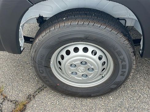 New 2025 RAM ProMaster 2500 image 9