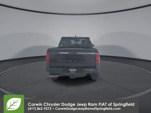 Used 2025 Toyota Tacoma TRD Off-Road image 14