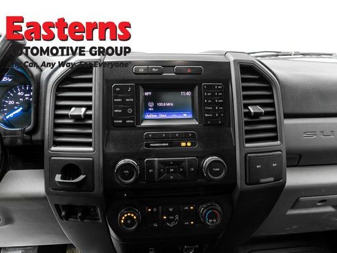 Used 2017 Ford F550 2WD Regular Cab Super Duty image 12