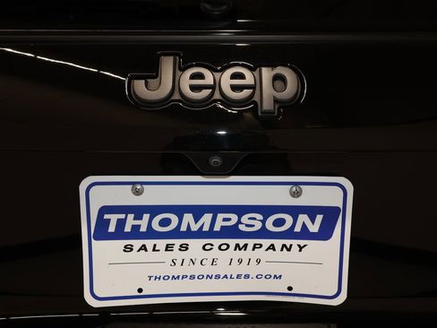 Used 2022 Jeep Compass Trailhawk w/ Trailhawk Elite Group image 39