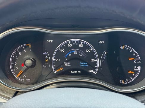 Used 2016 Jeep Grand Cherokee Laredo 75th Anniversary AWD/4WD image 10