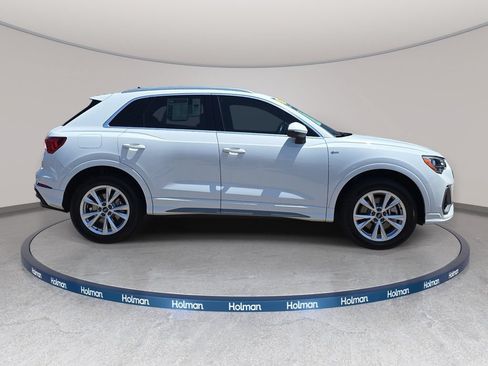 Used 2021 Audi Q3 2.0T Premium w/ Convenience Package AWD/4WD image 5