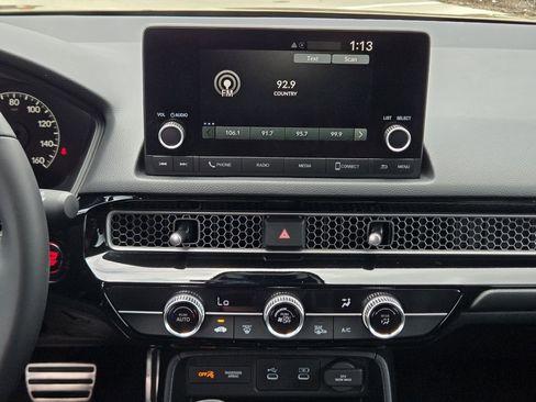 Used 2025 Honda Civic Sport image 21