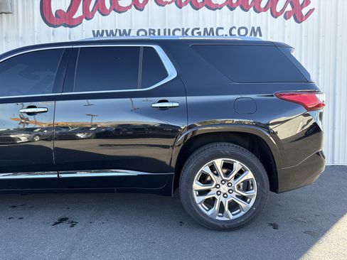 Used 2018 Chevrolet Traverse Premier w/ Driver Confidence II Package image 4