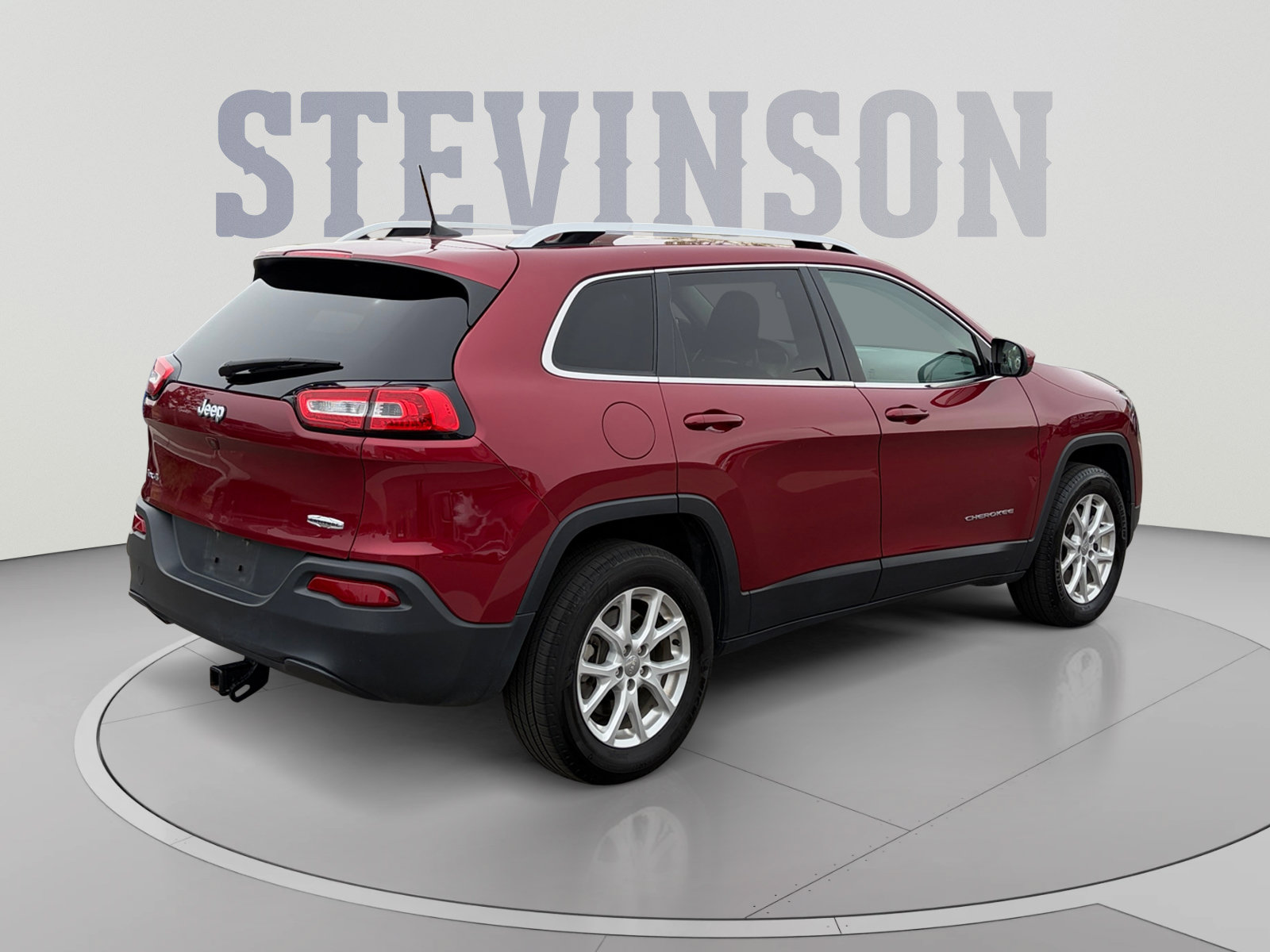 Used 2017 Jeep Cherokee Latitude w/ Cold Weather Group AWD/4WD image 5
