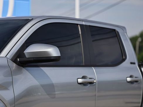 Used 2025 Toyota Tacoma SR5 AWD/4WD image 3