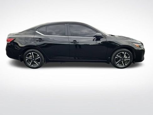 Used 2025 Nissan Sentra SV w/ Trunk Package FWD image 6